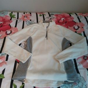 Long Sleeve Coller Neck Throwover (Size Large)